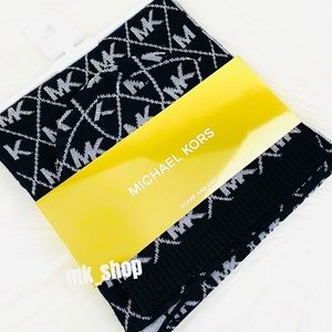 Michael Kors Women’s Hat & Scarf Set - Black